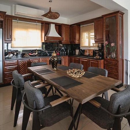 Nisovillas Volos Esterno foto