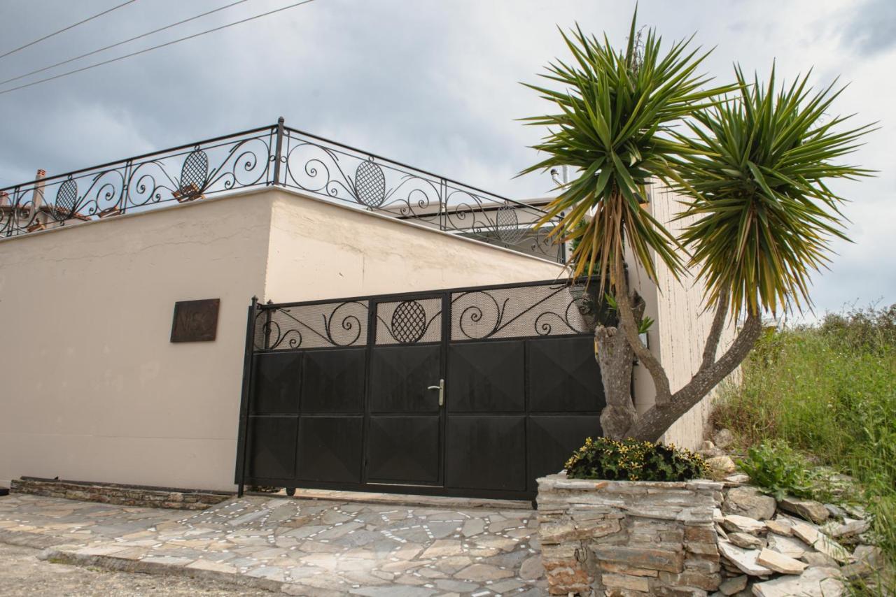 Nisovillas Volos Esterno foto