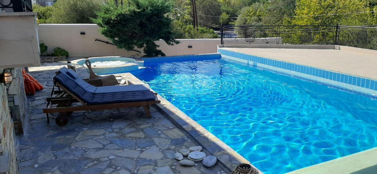 Nisovillas Volos Esterno foto